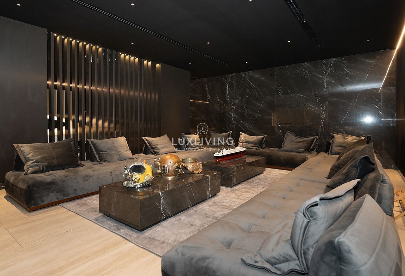 Signature Villas Frond G Image