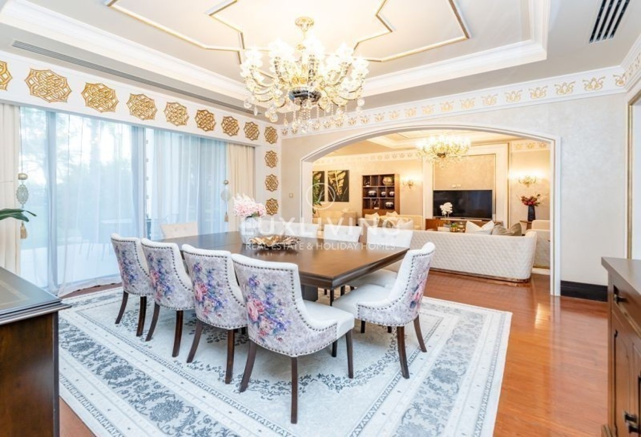 The Crescent Jumeirah Zabeel Saray Image