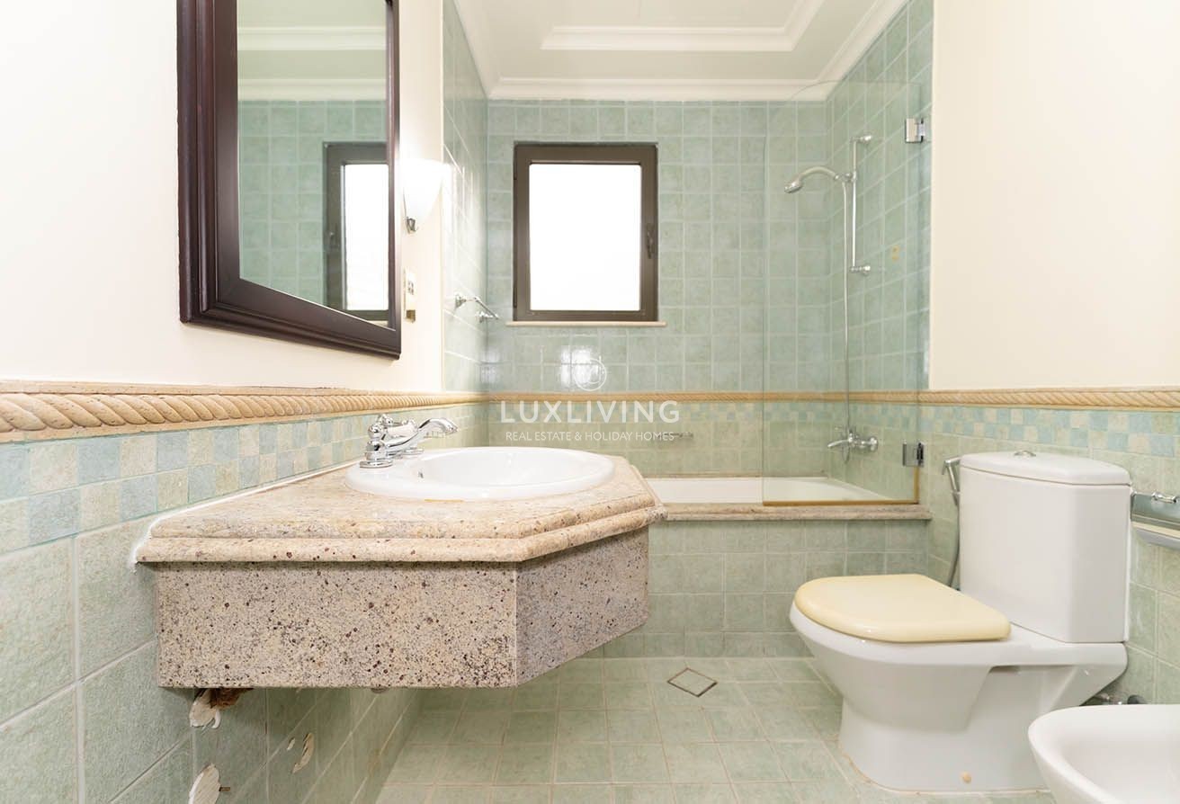 Garden Homes Frond M Image