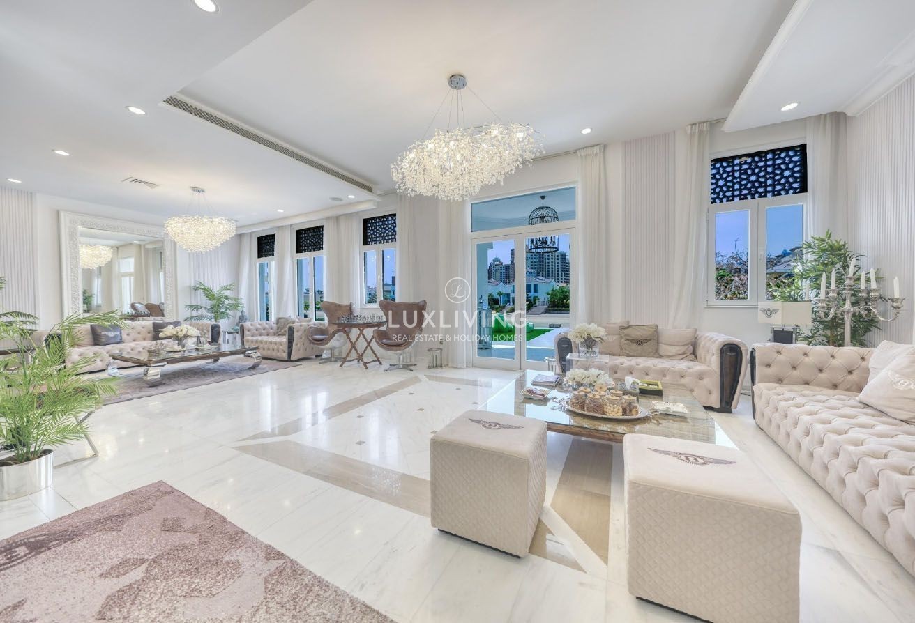 Signature Villas Frond B Image