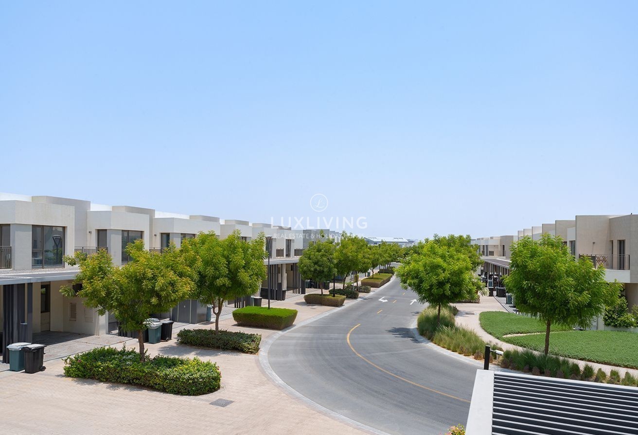 EMAAR South Expo Golf Villas 3 Image