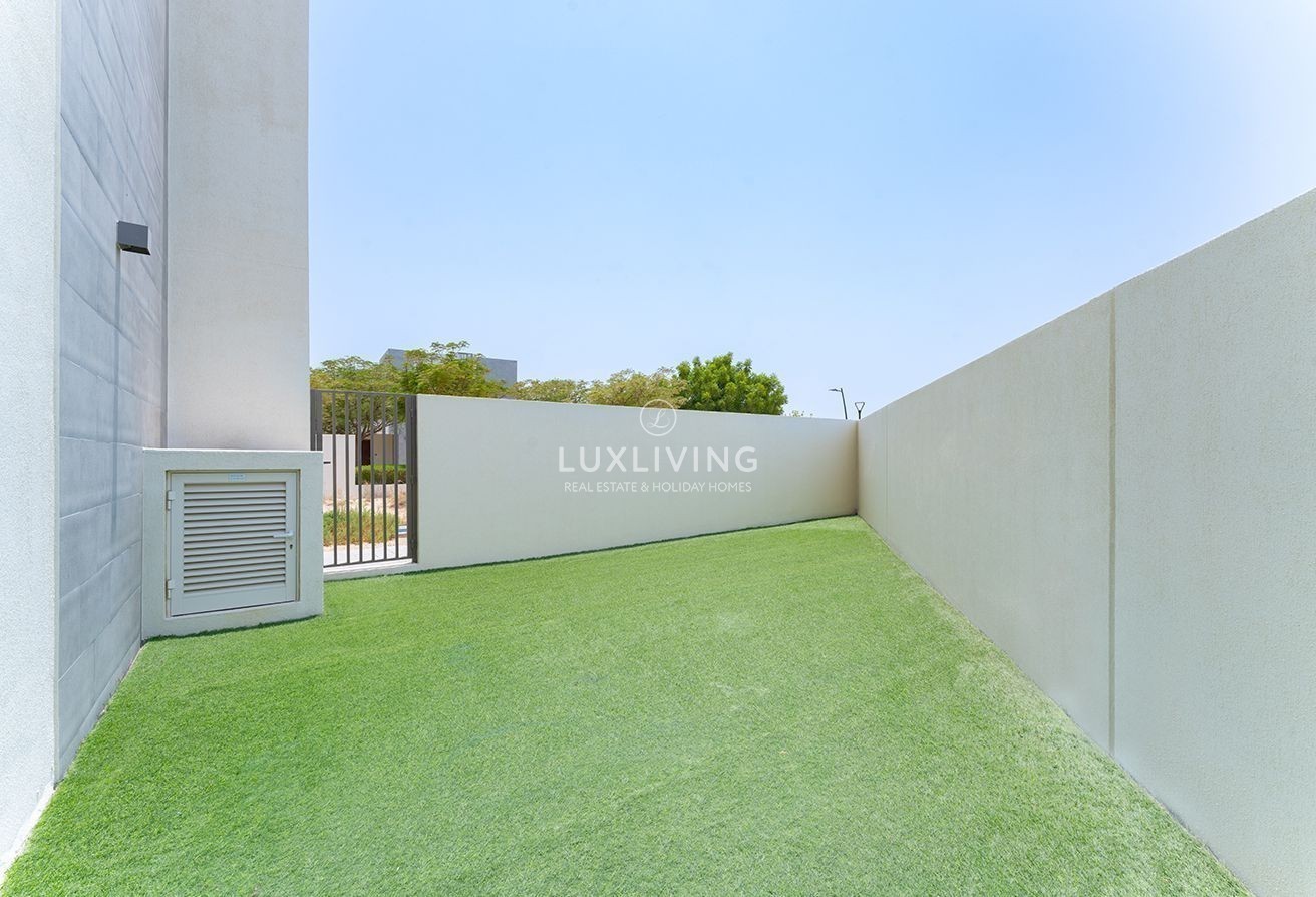 EMAAR South Expo Golf Villas 3 Image