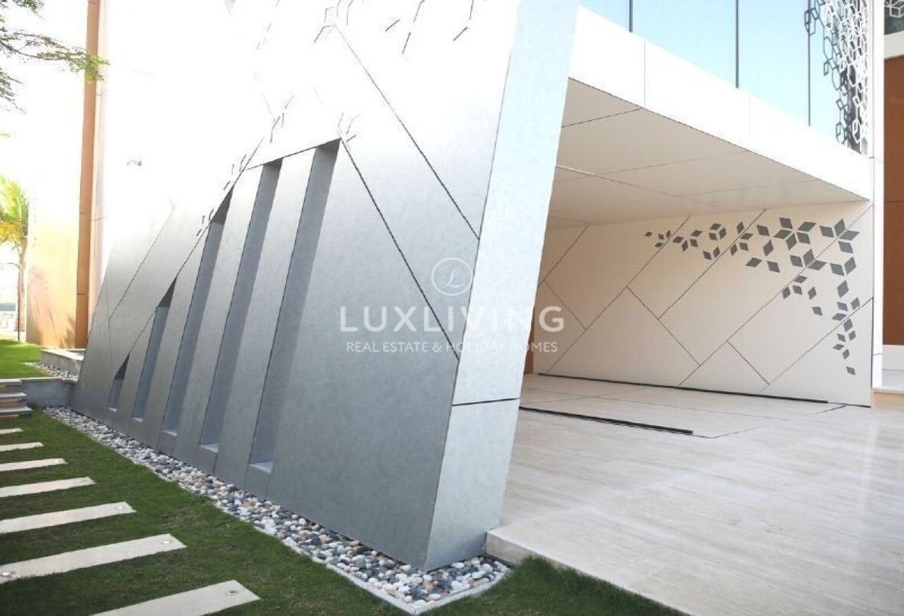 Signature Villas Frond G Image