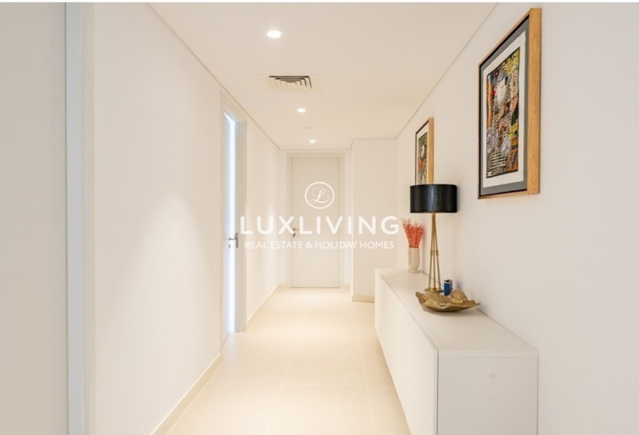 Bluewaters Residences Apartment Building 7 Image