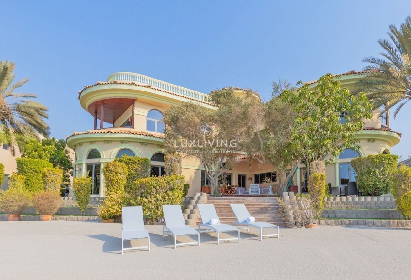 Signature Villas Frond B Image