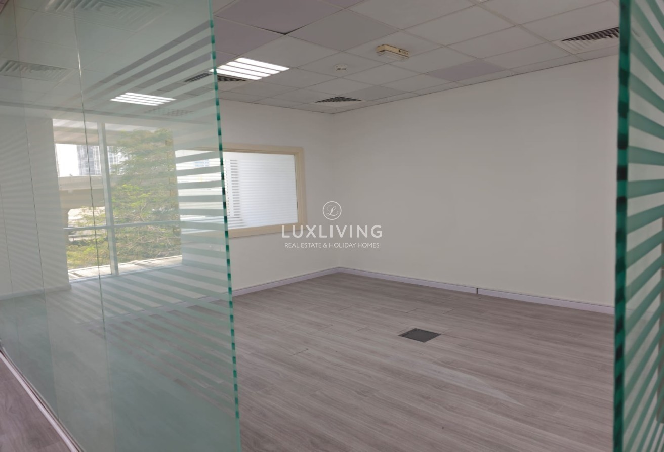 Emaar Business Park Building 2 Image