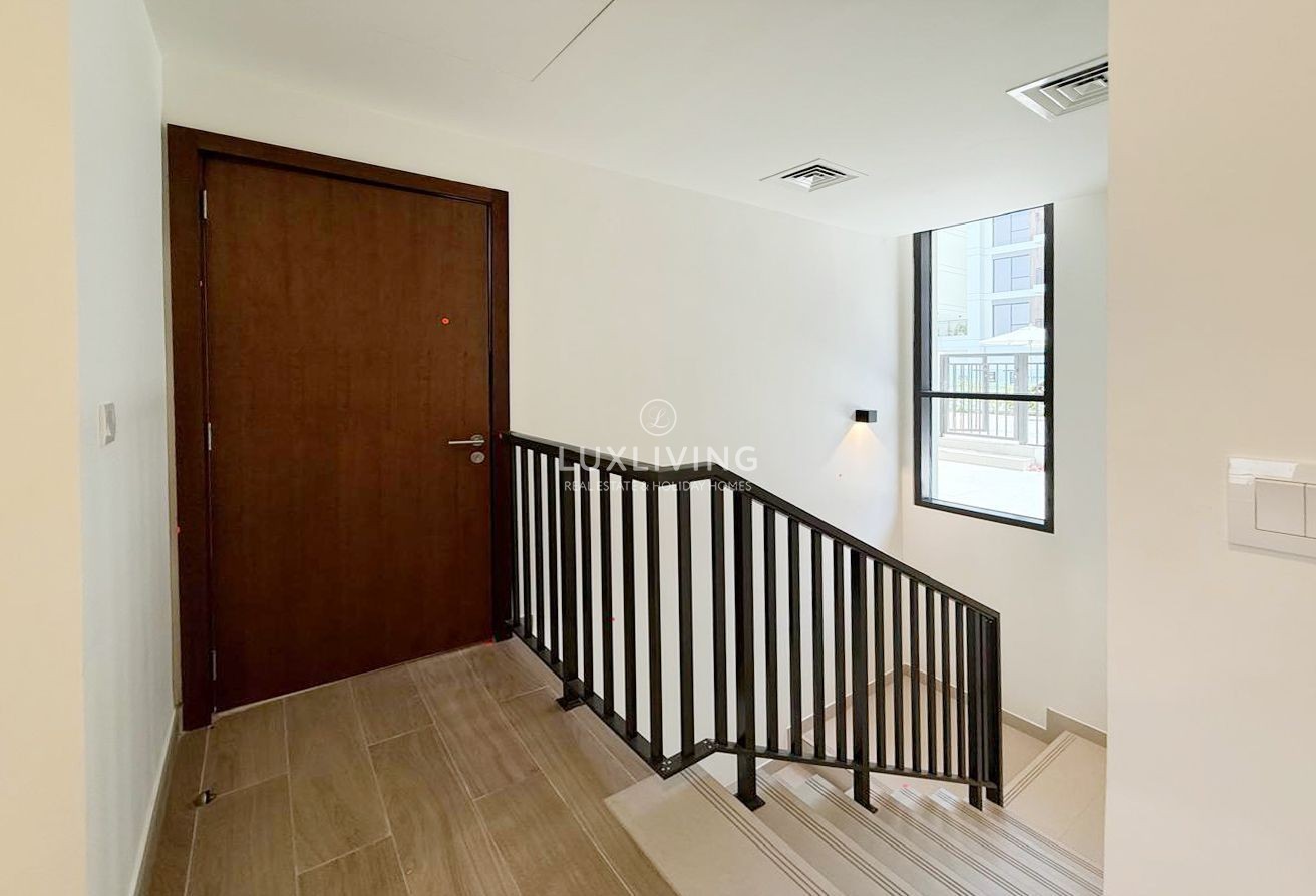 Holland Gardens  Image