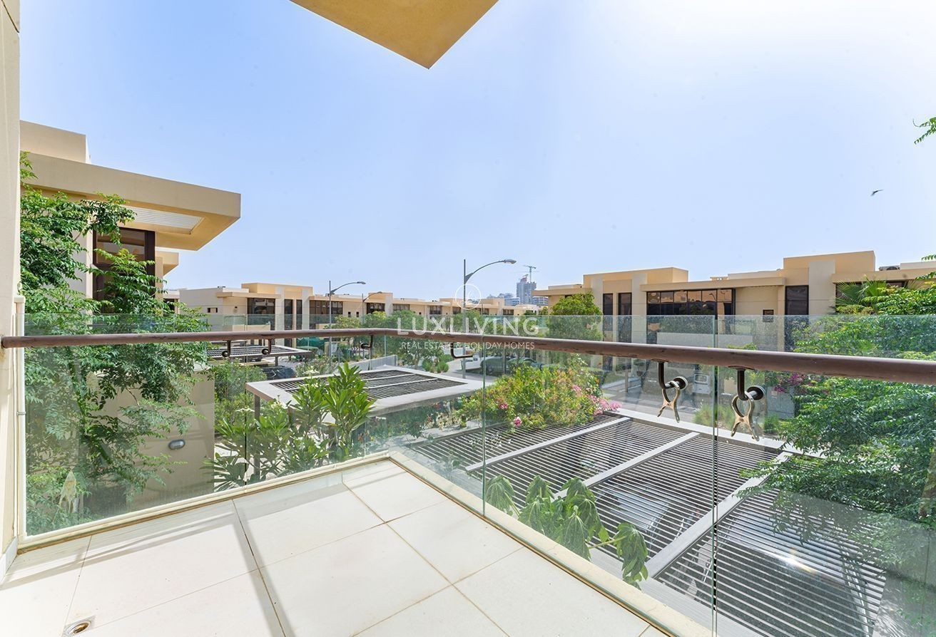 Large Slide 9