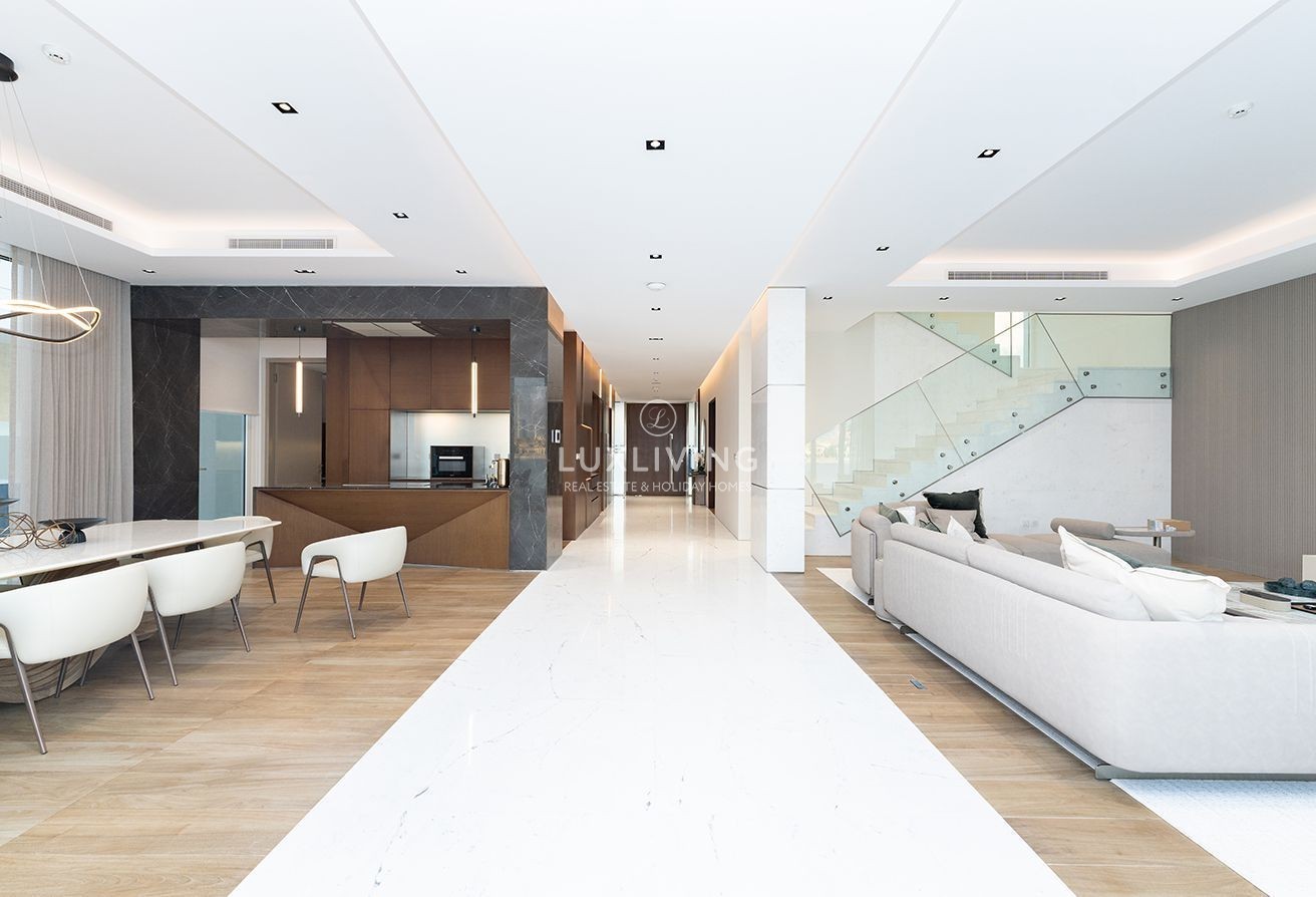 Signature Villas Frond N Image