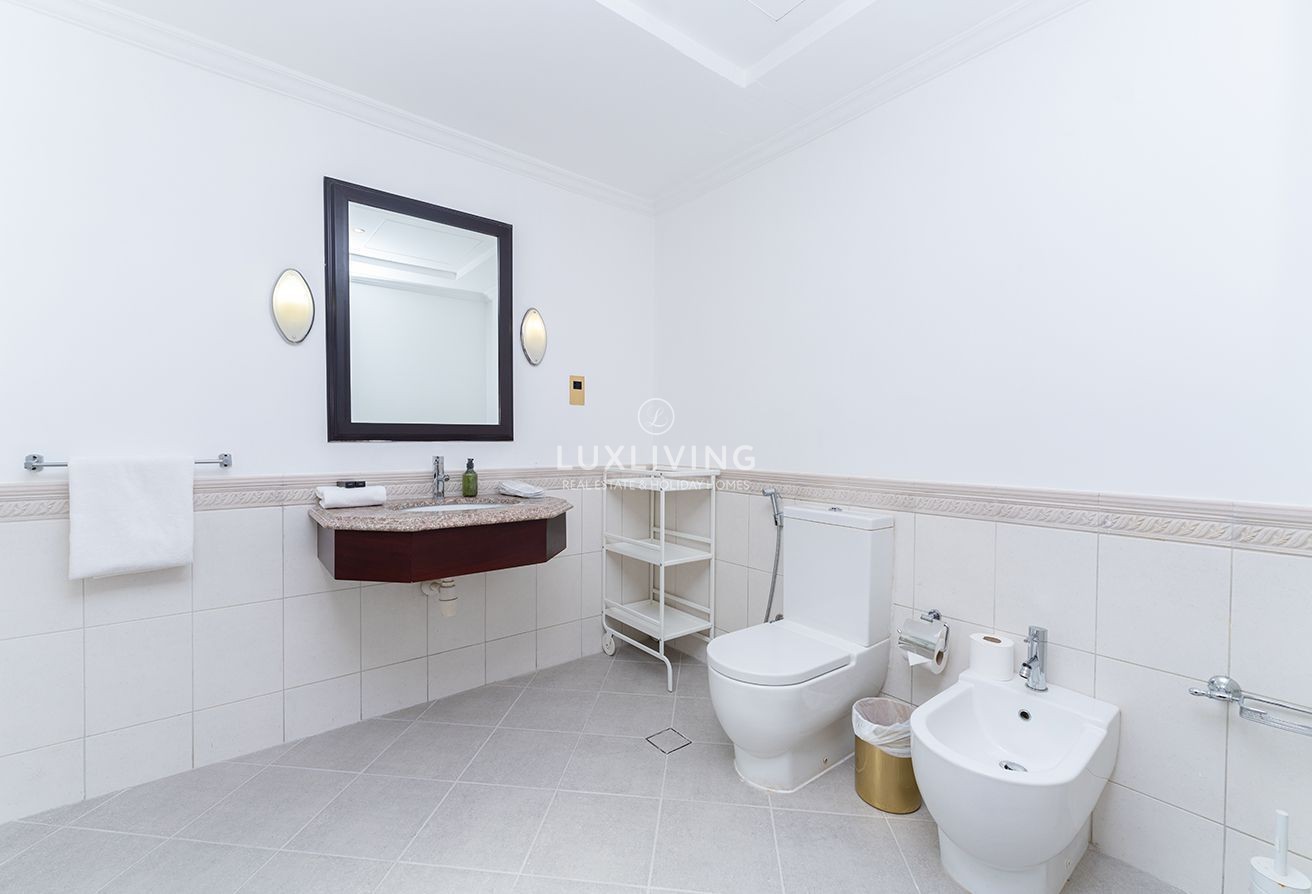 Garden Homes Frond O Image