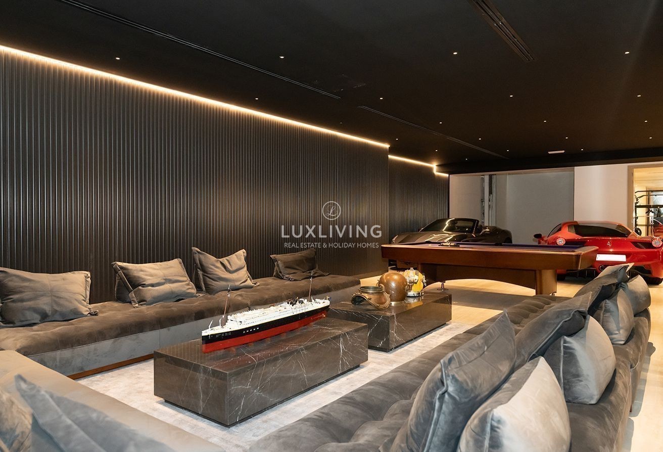 Signature Villas Frond G Image