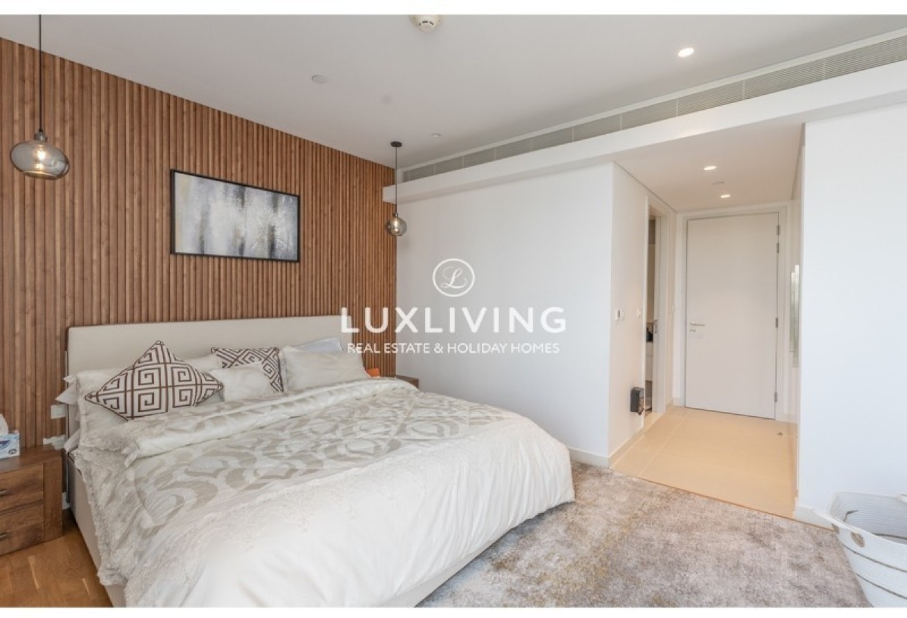 Bluewaters Residences Apartment Building 7 Image