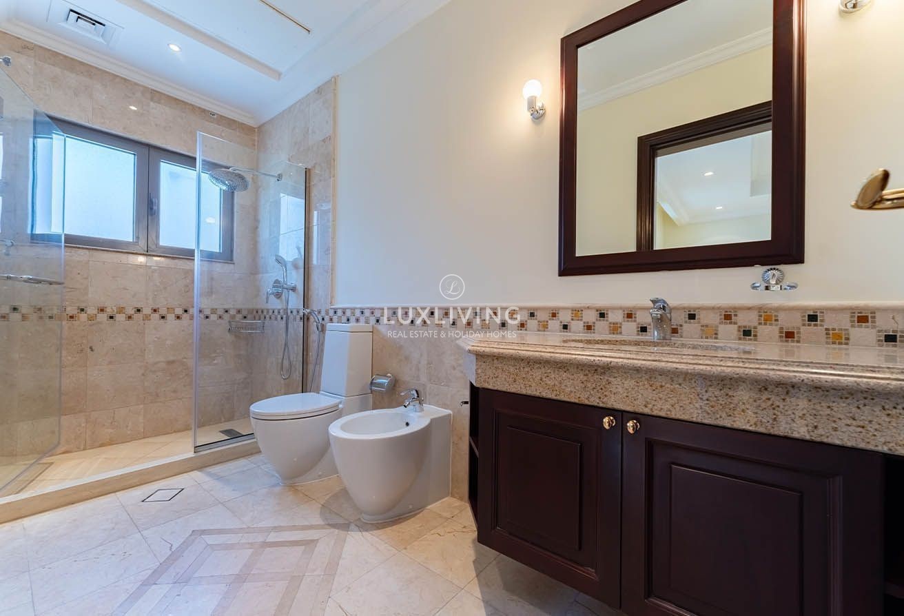 Signature Villas Frond P Image