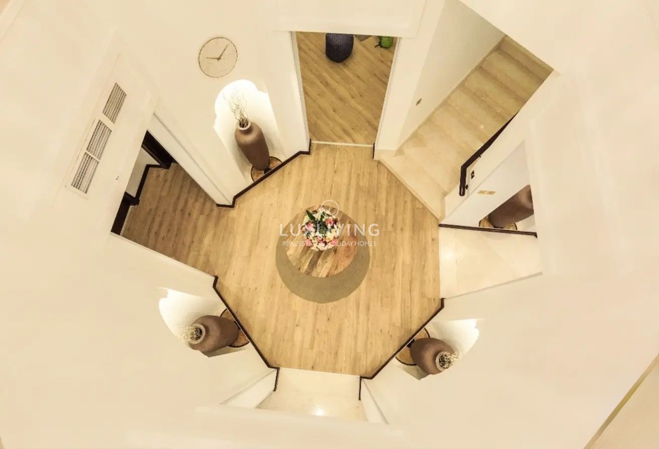 Garden Homes Frond O Image