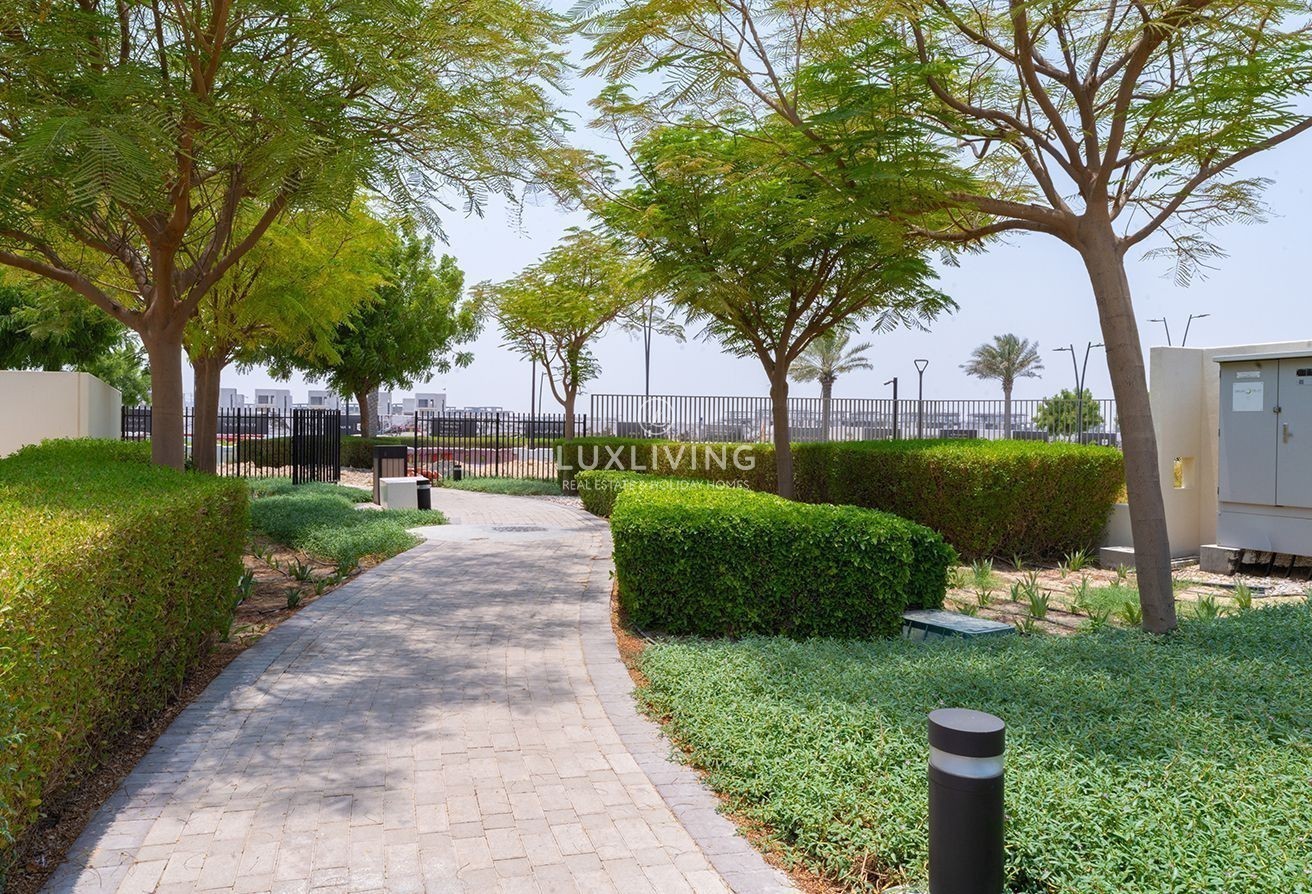 EMAAR South Expo Golf Villas 3 Image