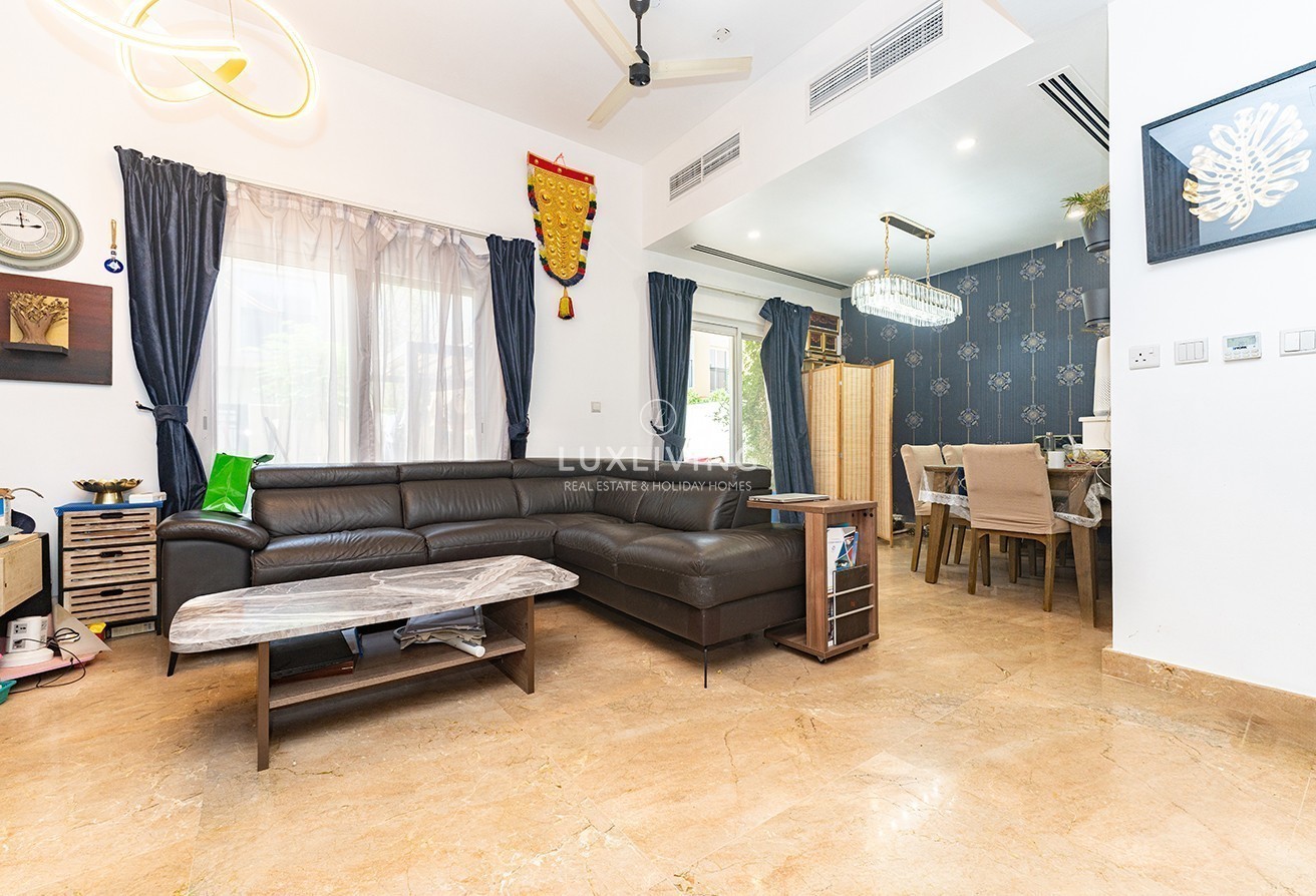 Villanova Amaranta 3 Image