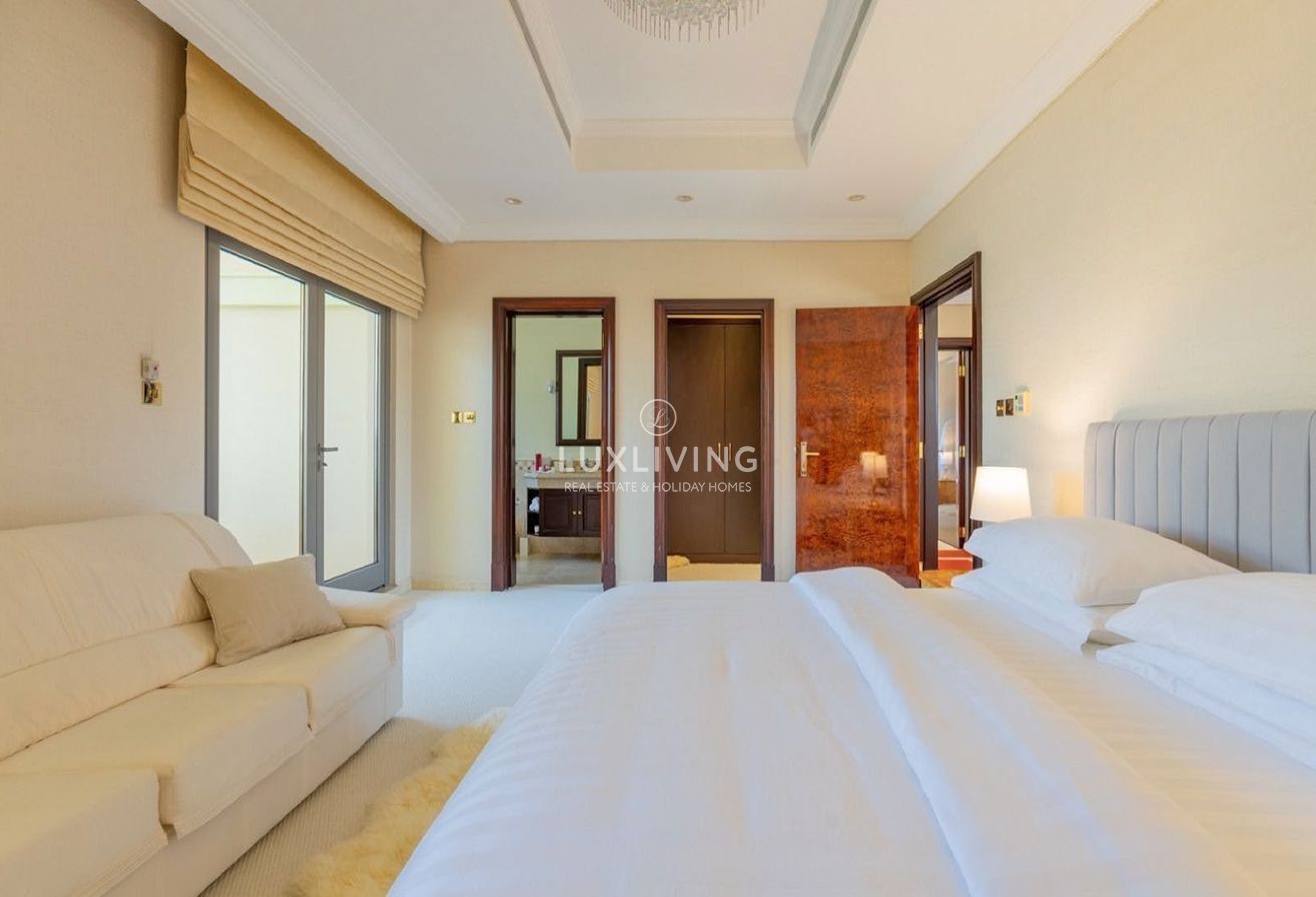 Signature Villas Frond B Image