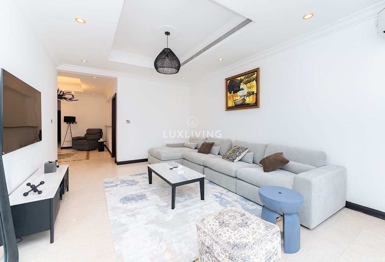 Garden Homes Frond O Image