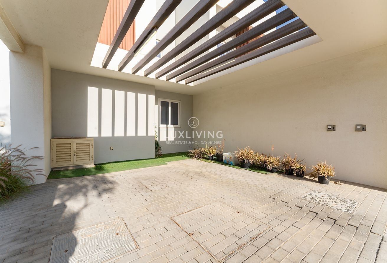 Villanova Amaranta 3 Image