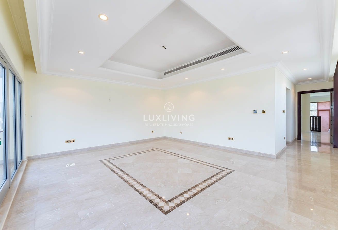 Signature Villas Frond P Image