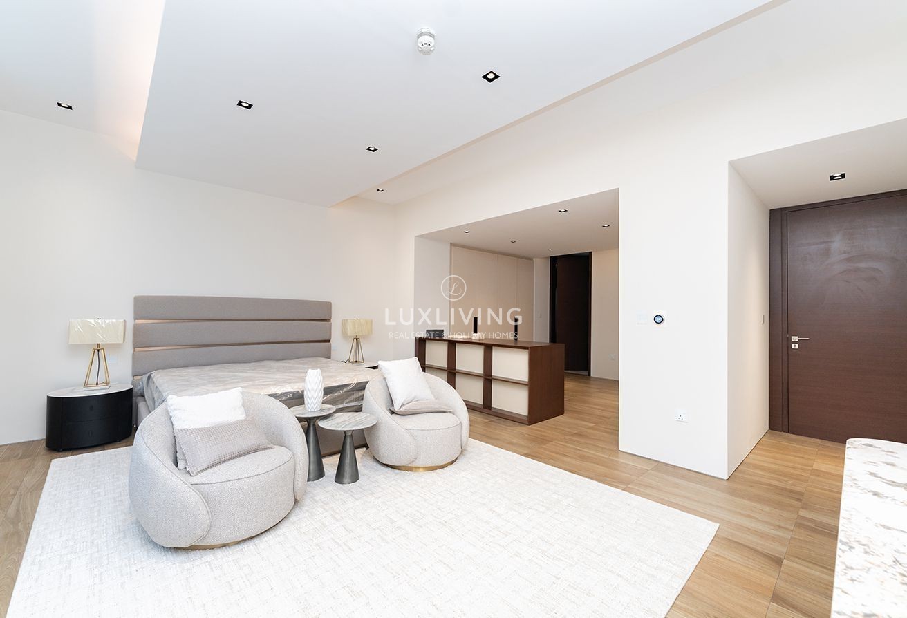 Signature Villas Frond N Image