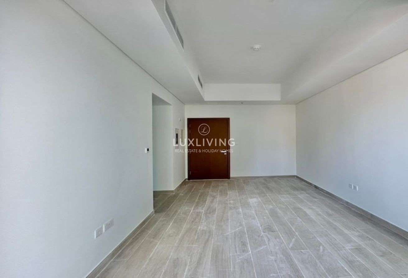 Azizi Fawad Residence  Image