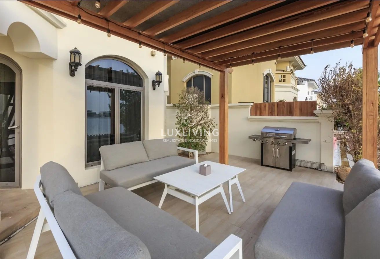 Garden Homes Frond O Image