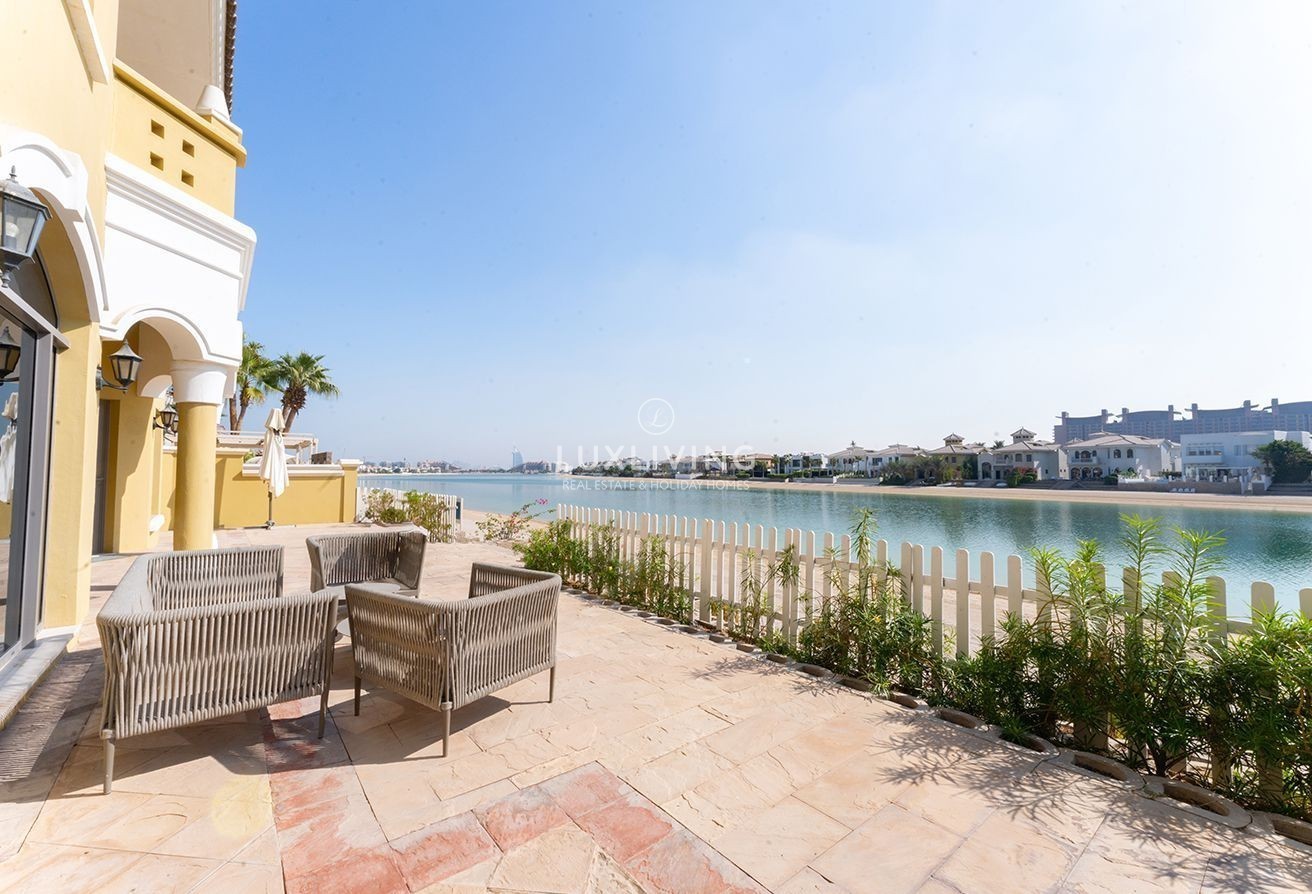 Garden Homes Frond C Image