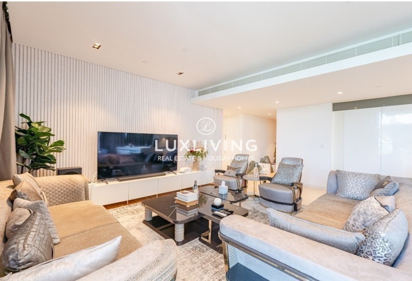 Bluewaters Residences Apartment Building 7 Image