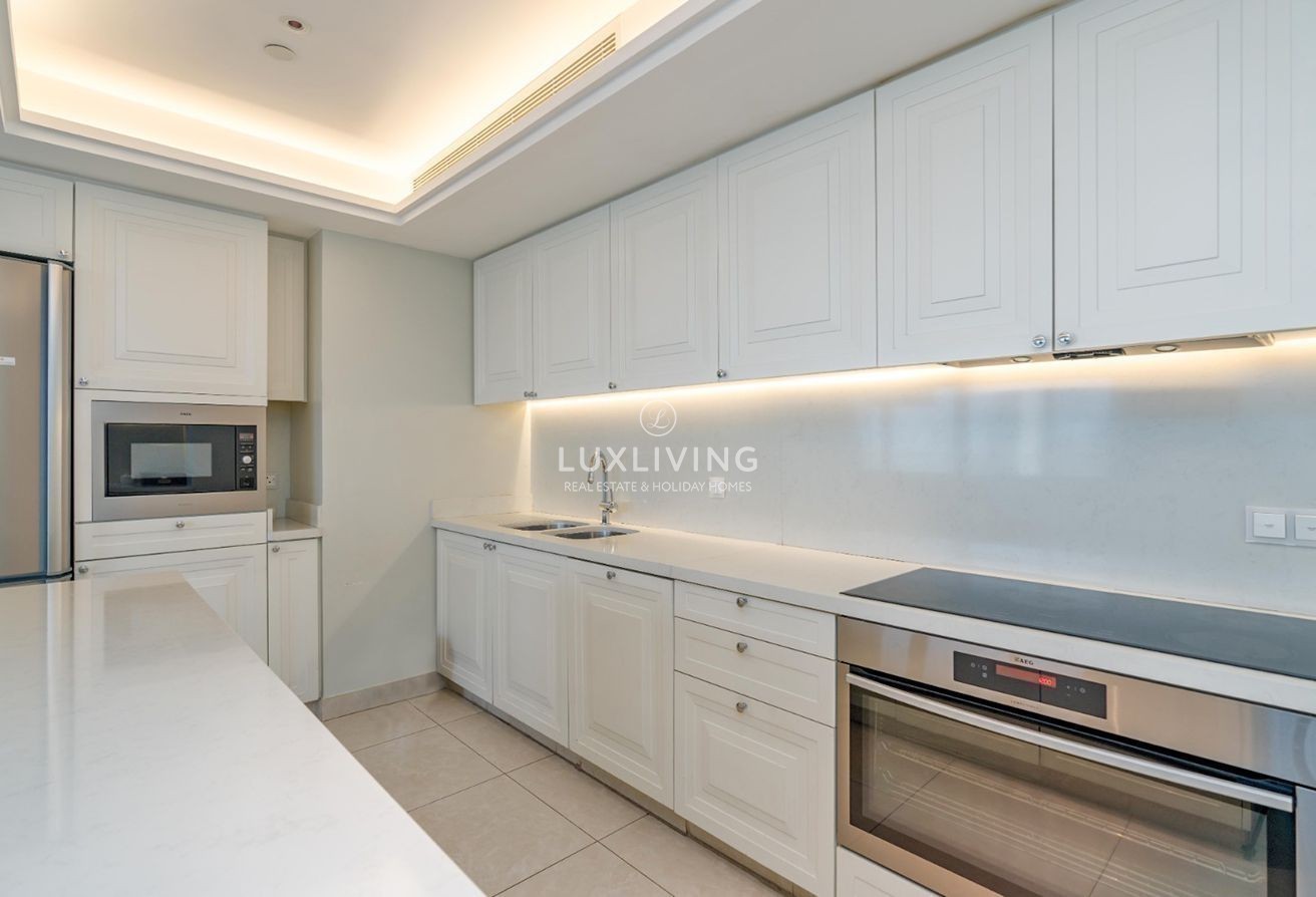 The Address BLVD Sky Collection  Image