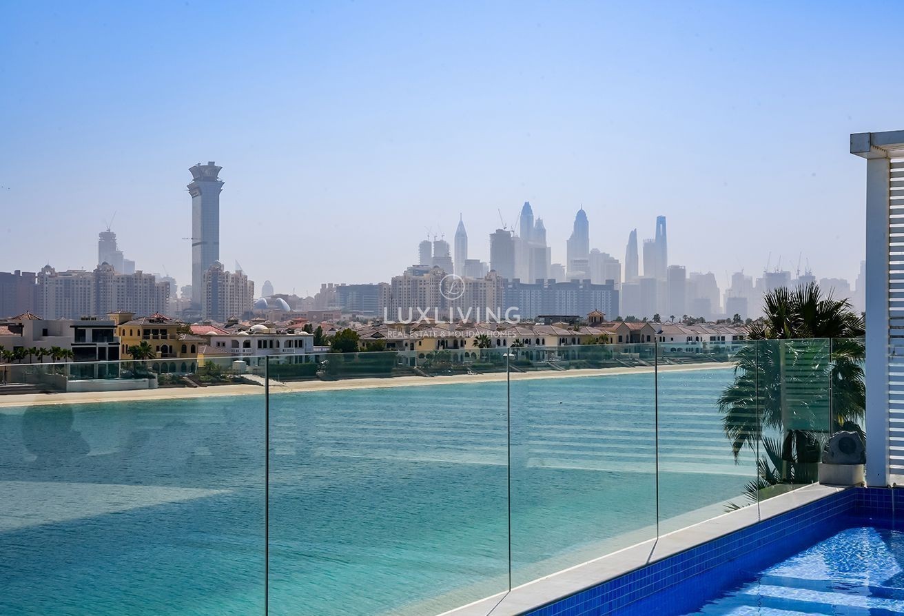 Signature Villas Frond G Image