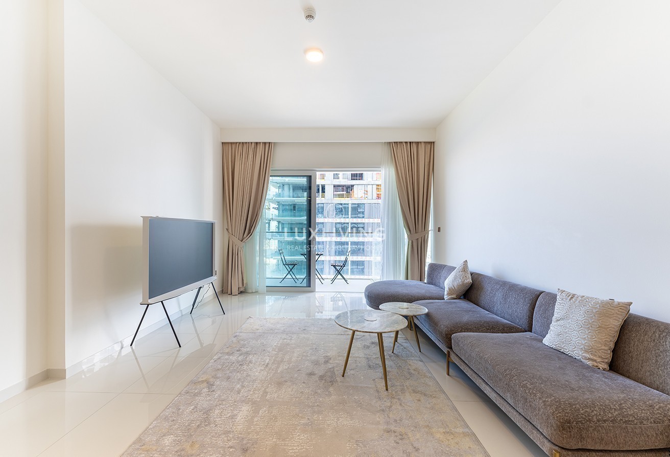 EMAAR Beachfront Grand Bleu Tower 1 Image