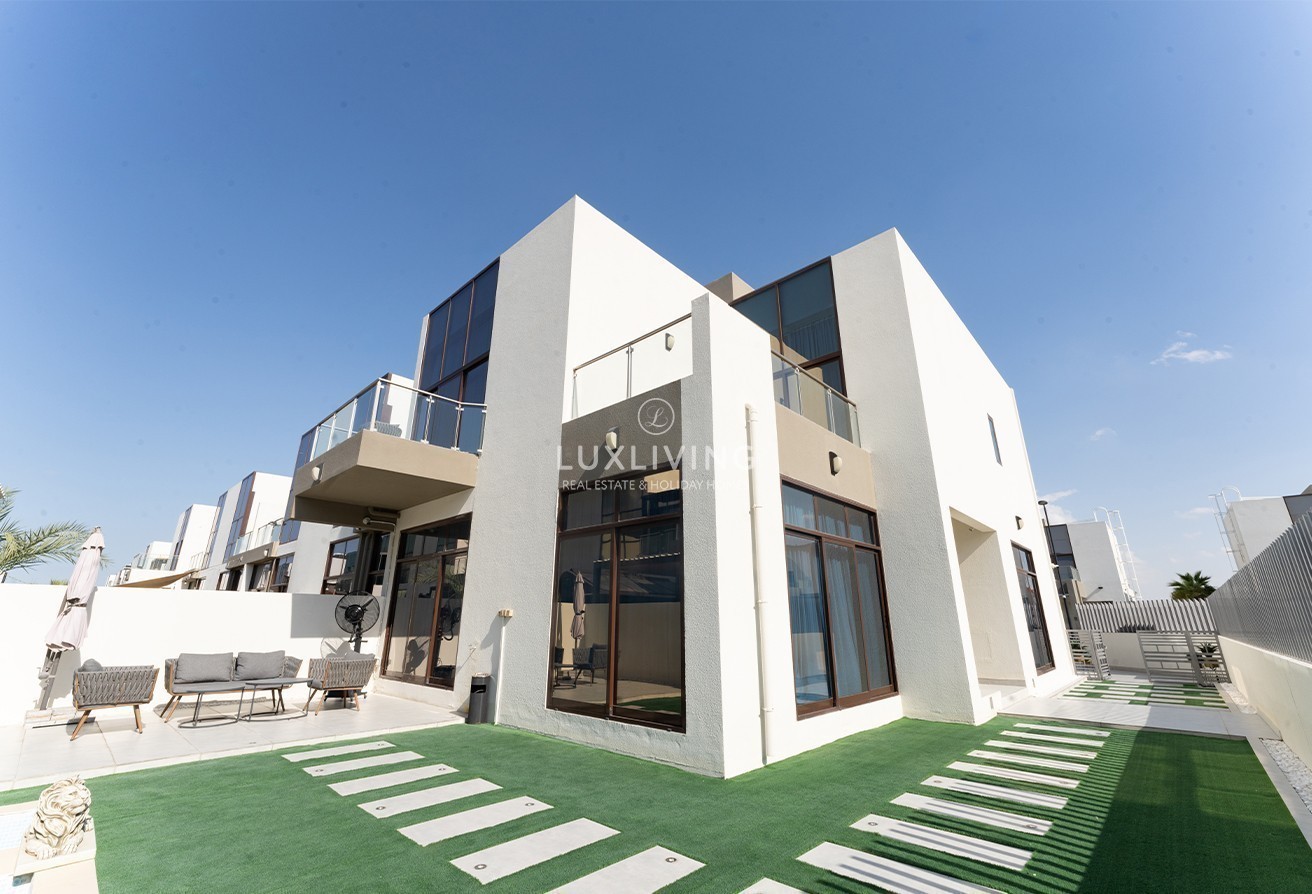 District 11 Senses at the Fields Image