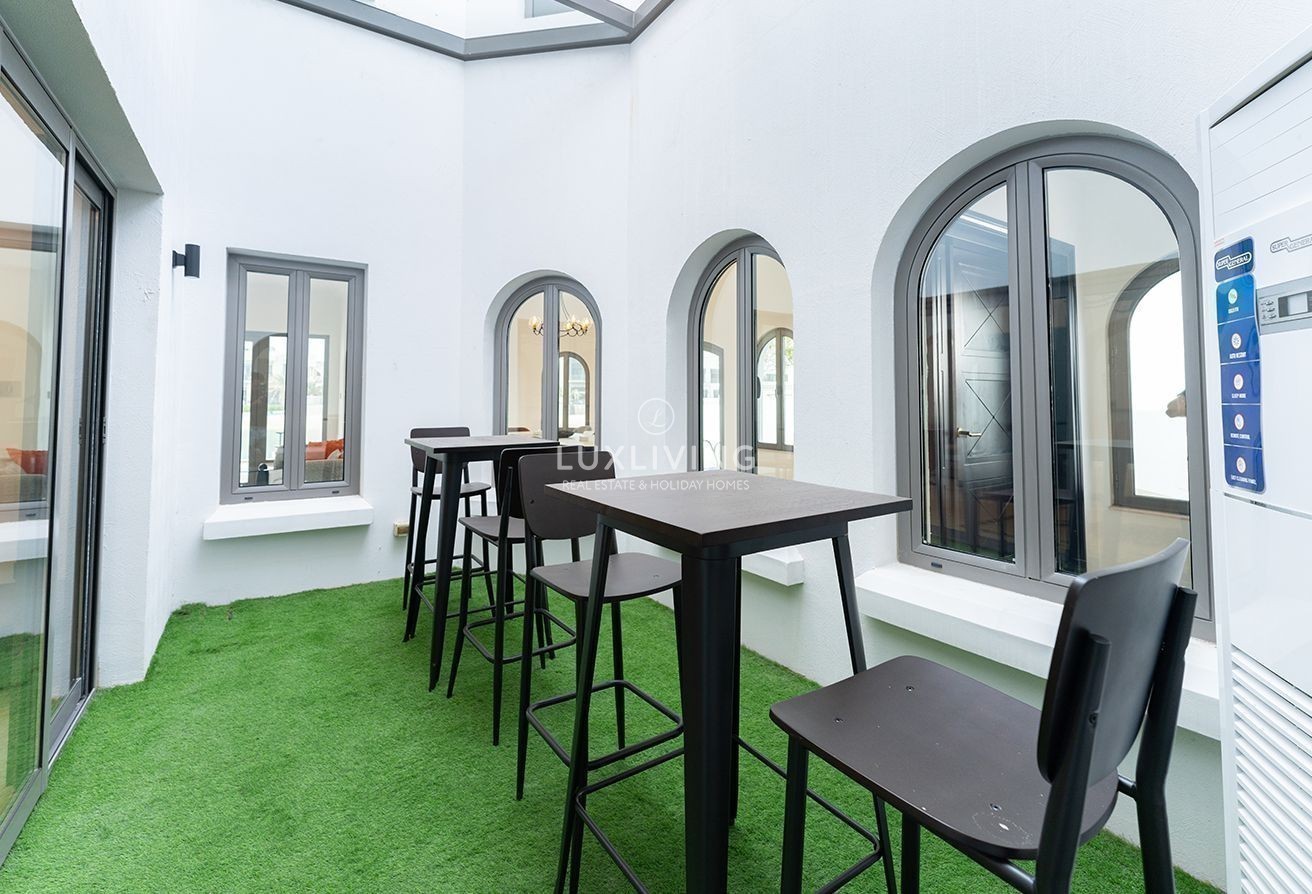 Garden Homes Frond O Image