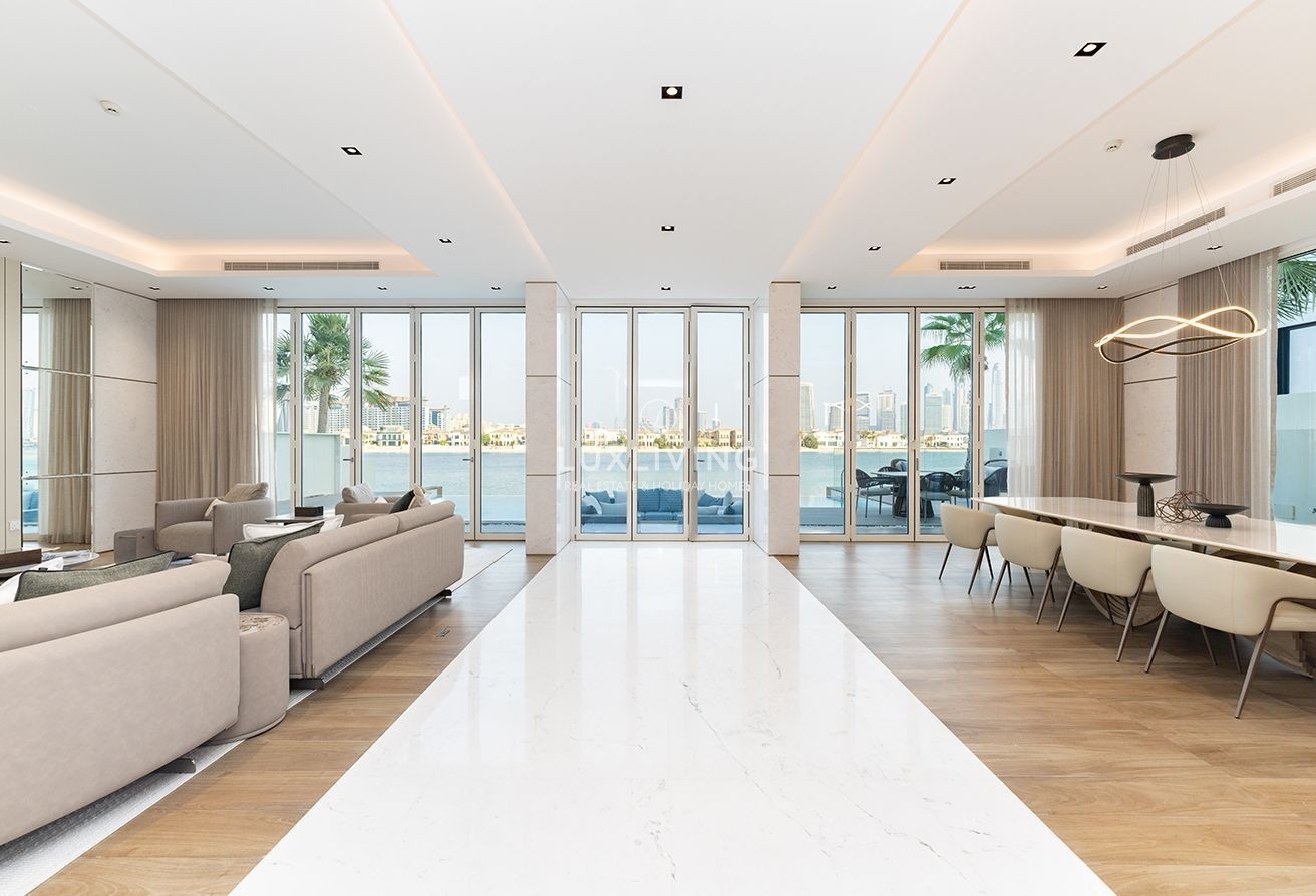 Signature Villas Frond N Image