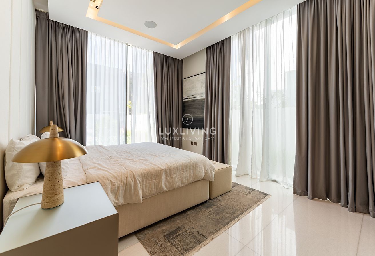 Signature Villas Frond G Image