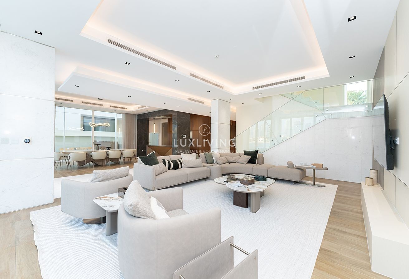 Signature Villas Frond N Image