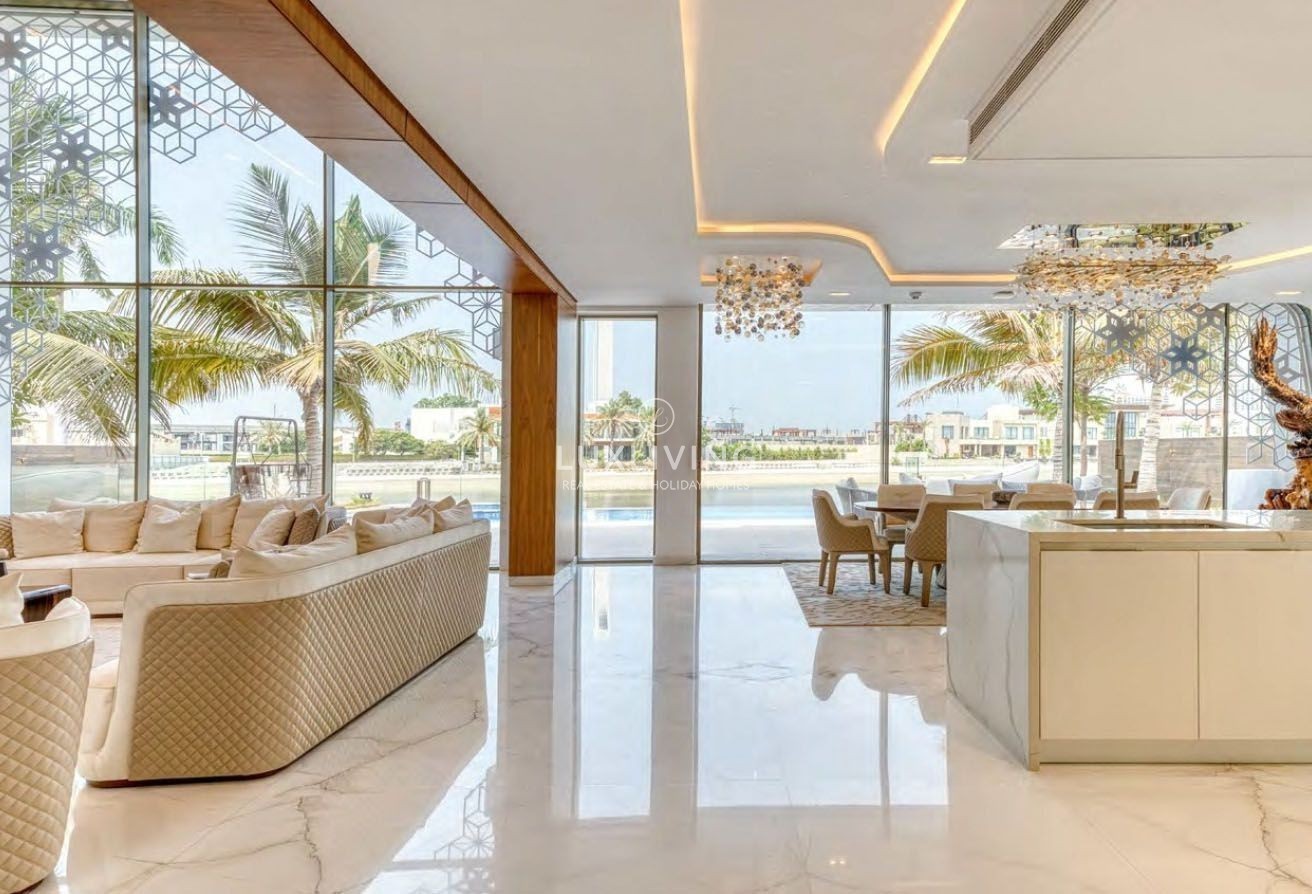Signature Villas Frond G Image