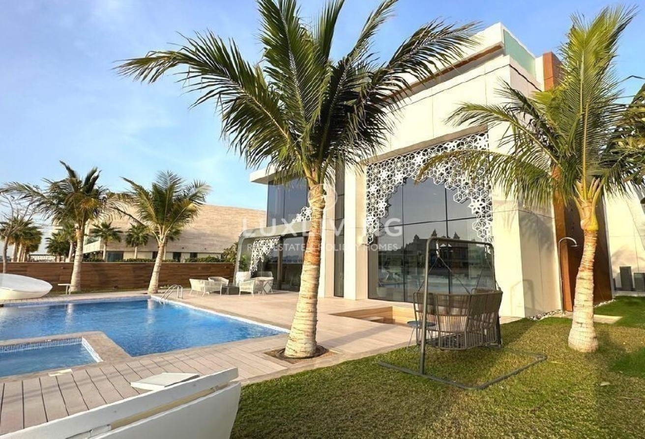 Signature Villas Frond G Image