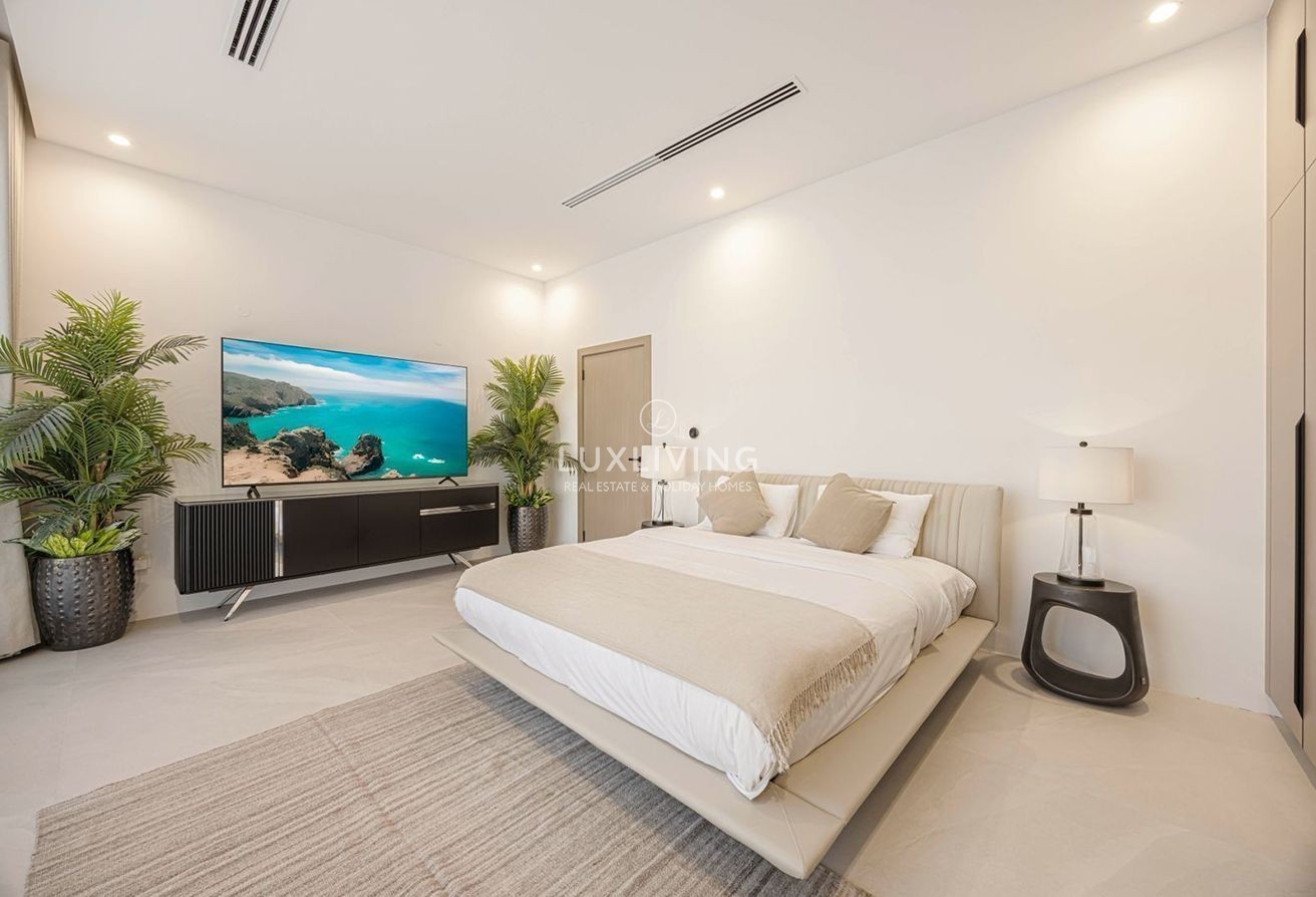 Signature Villas Frond K Image