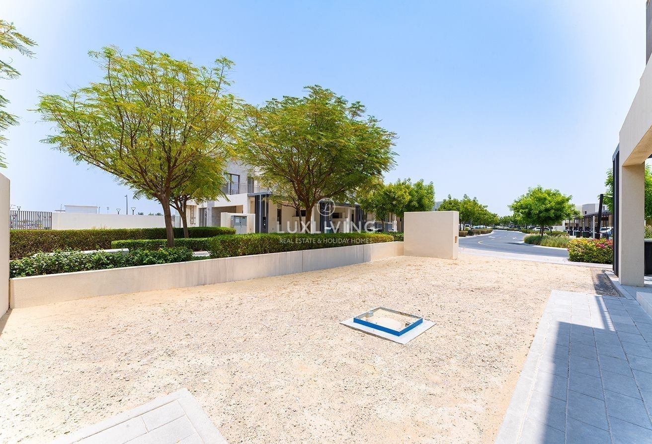 EMAAR South Expo Golf Villas 3 Image