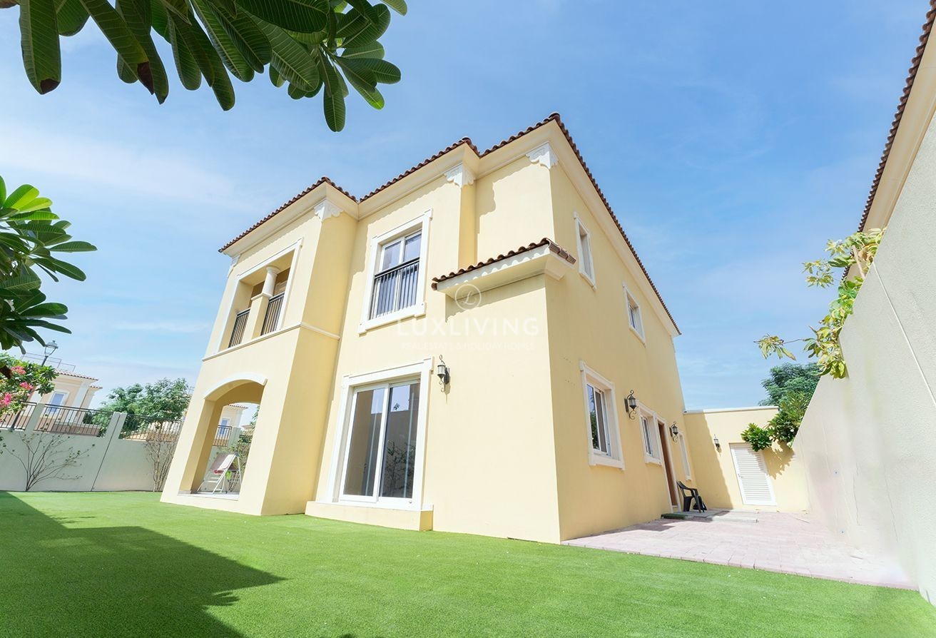 Villanova La Quinta Image