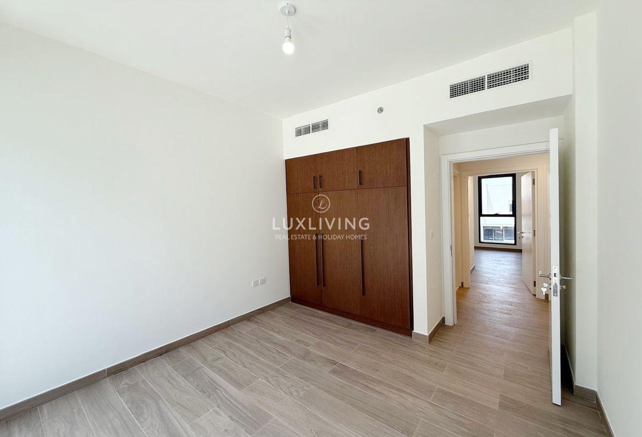 Holland Gardens  Image