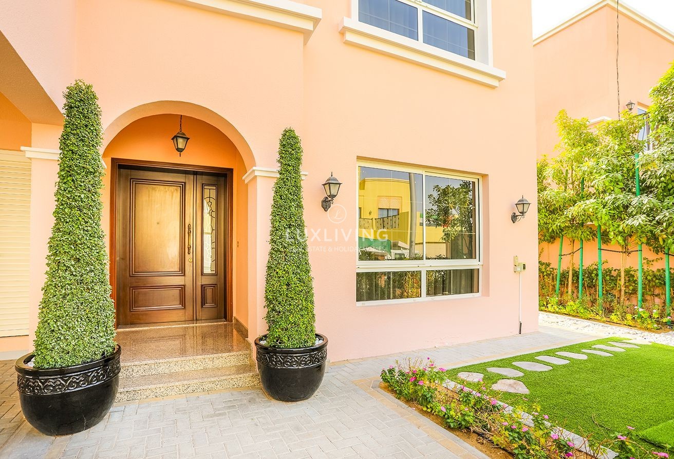 Nad Al Sheba 3 Villas Image