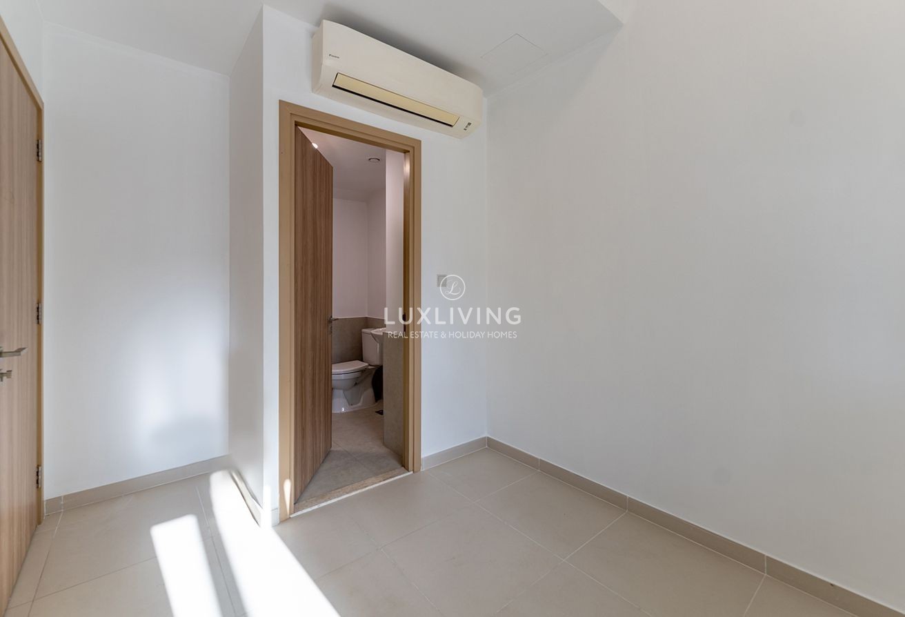 Villanova Amaranta 3 Image