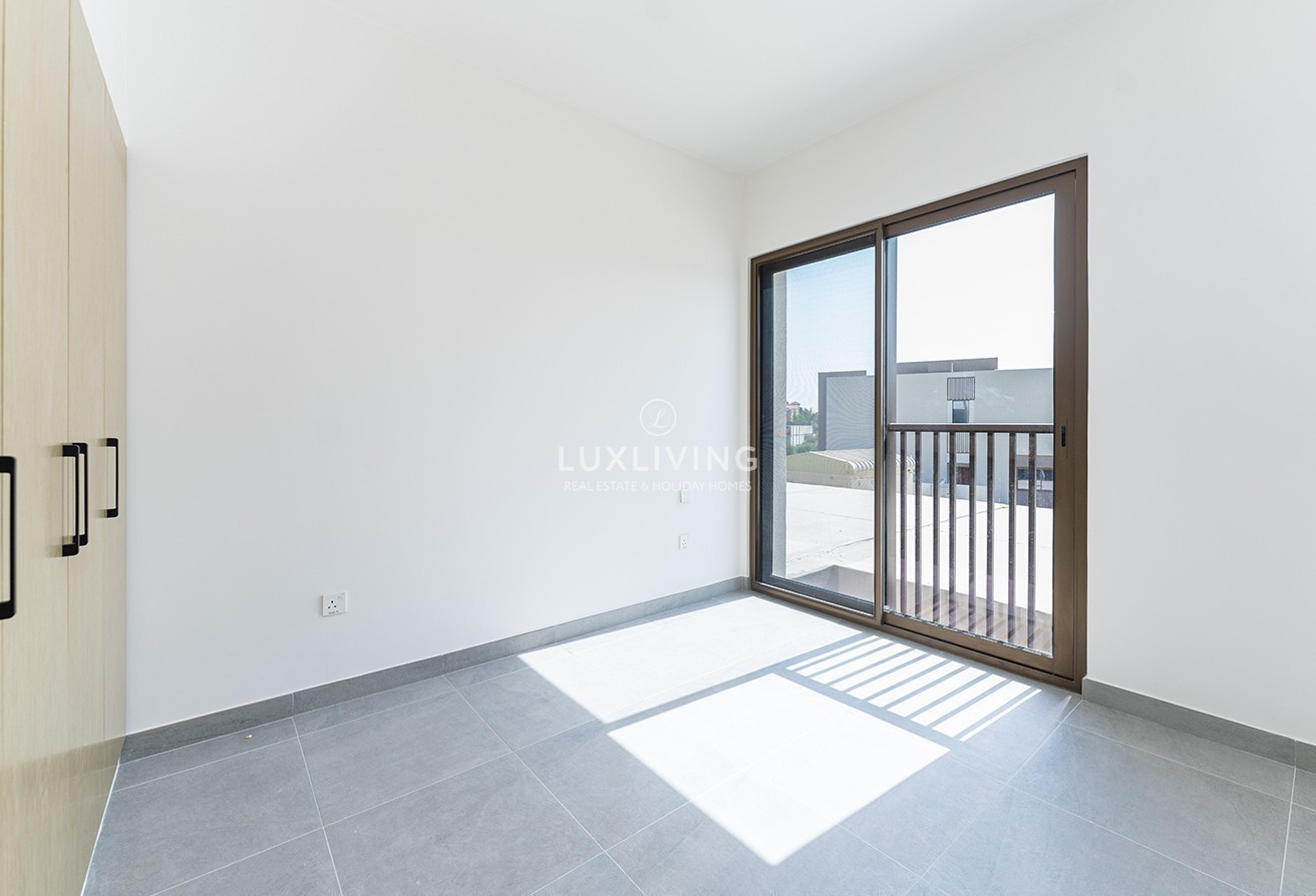 Villanova La Rosa Image