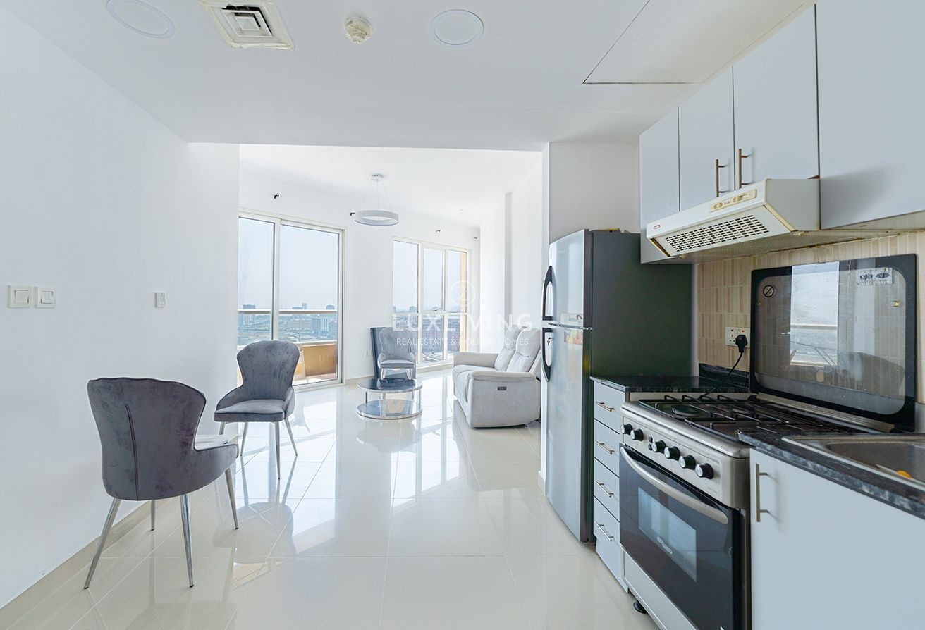 Lakeside Residence Tower B Image
