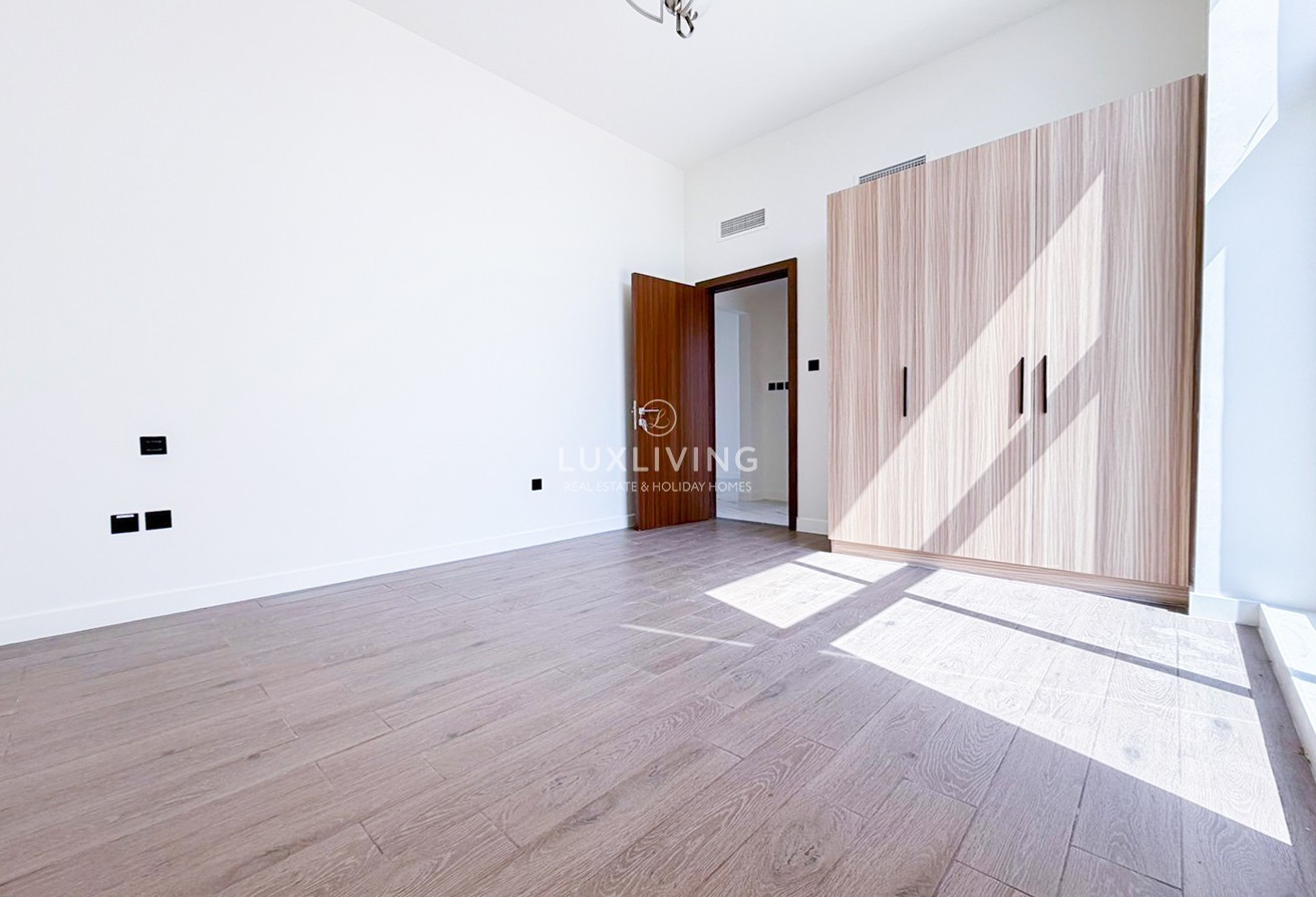 Elie Saab Vie at the Fields - District 11  Image