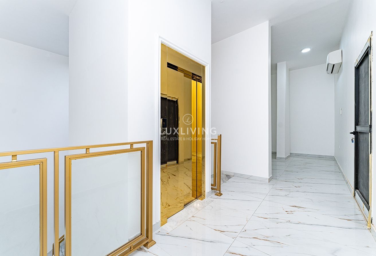 Nad Al Sheba 3 Villas Image