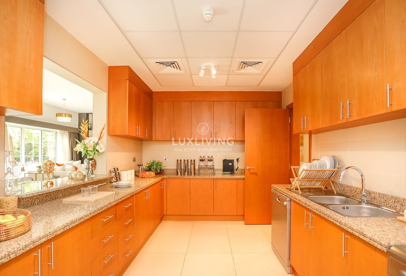 Nad Al Sheba 3 Villas Image